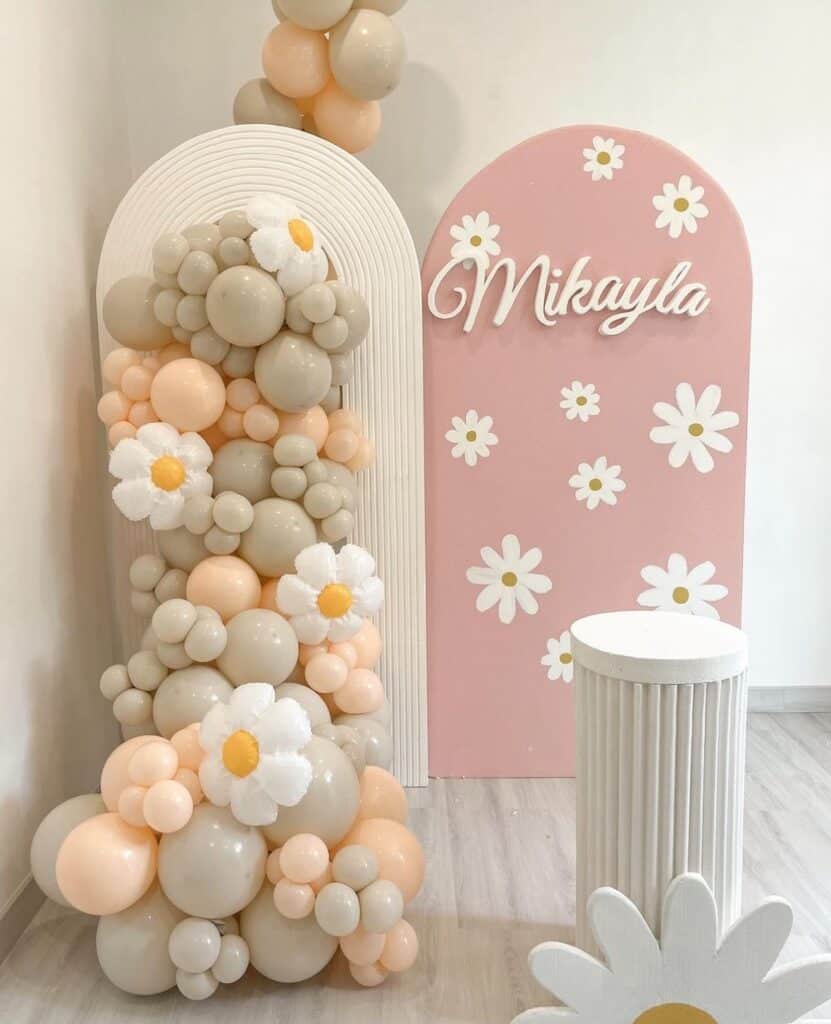 Atlanta's Love Affair with Balloons: A History of Celebration Atlanta's Love Affair with Balloons - Event styling Atlanta - Balloon decorations Atlanta - Atlanta balloon designer